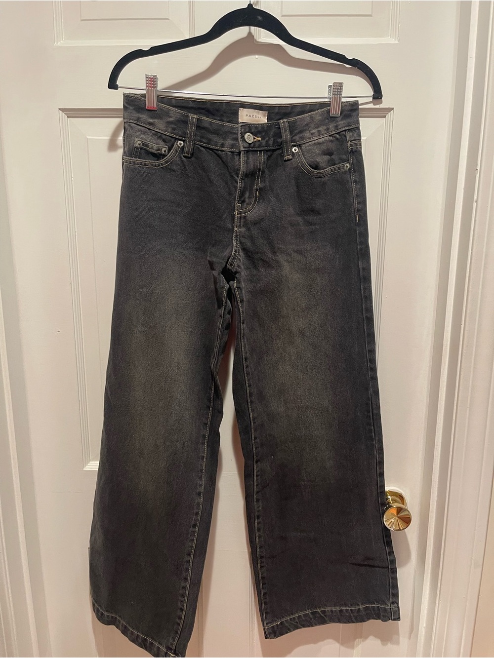 Wide Leg Women's Jeans in Washed Black Pacsun Low Rise Short